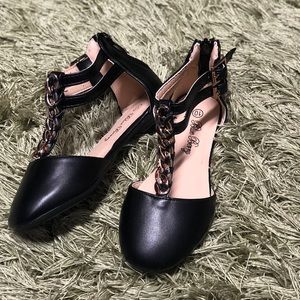 Zip back ADORABLE ♥️ sandals